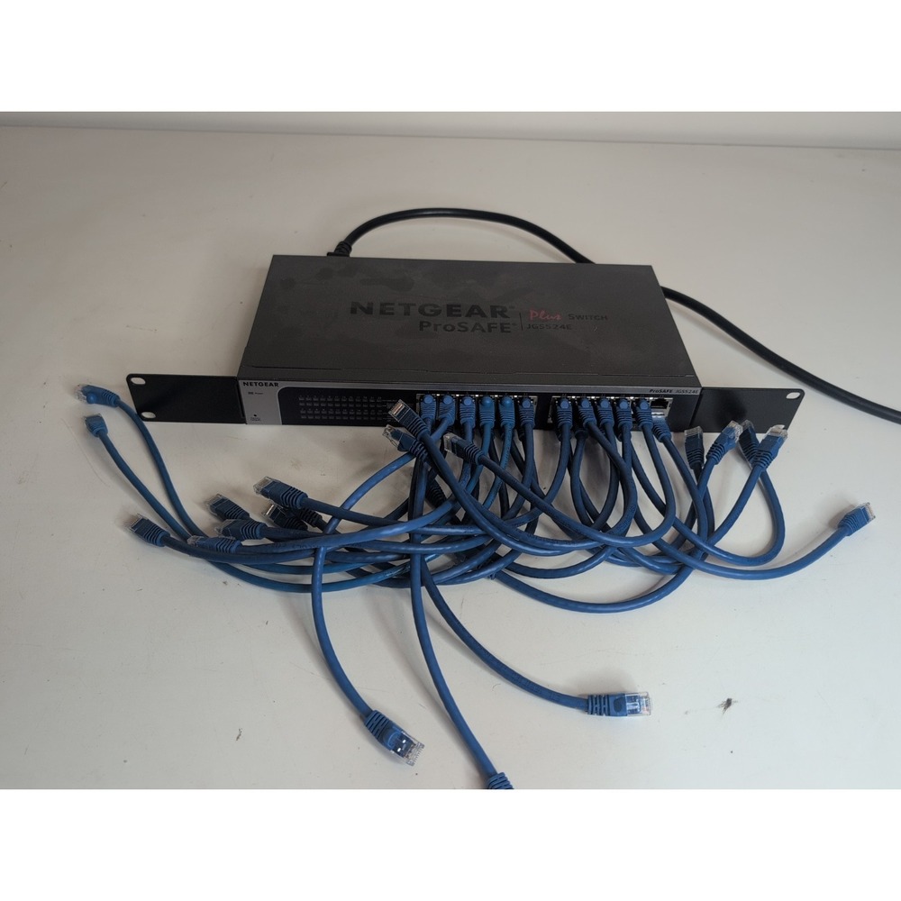 NetGear ProSafe Plus 24-Port Gigabit Ethernet Smart Switch JGS524E